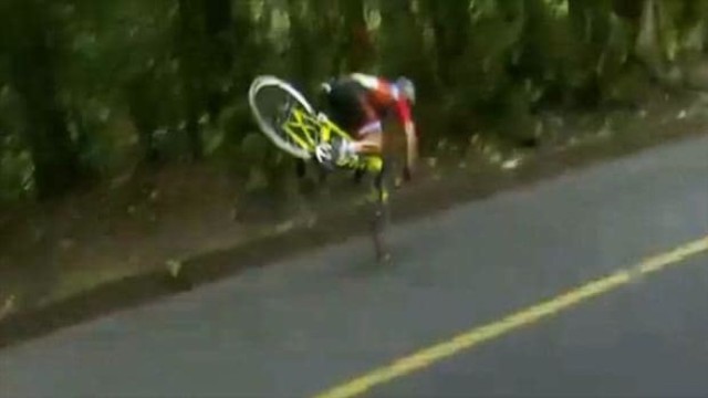 #WipeoutWednesdays: Annemiek van Vleuten Horror Crash - Women's Cycling - Rio 2016