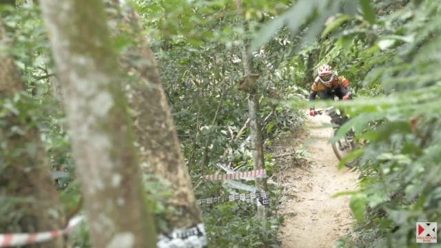 Polygon UR | Riding in the Malaysian Jungle