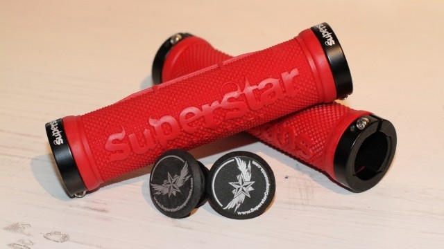 Mountain Bike Reviews - Superstar Components Supagripa Lock On Grips  2012