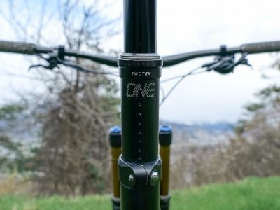 OneUp Components V2 31.6 / 210mm drop 2021 Mountain Bike Review