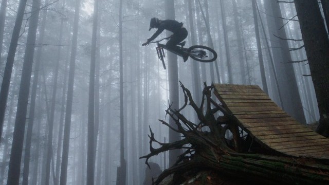 Video: Risk is Reward | Steve Vanderhoek Rides The North Shore