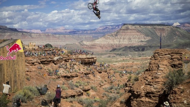 The Physics of Kelly McGarry's 72-Foot Backflip - Red Bull Rampage 2015