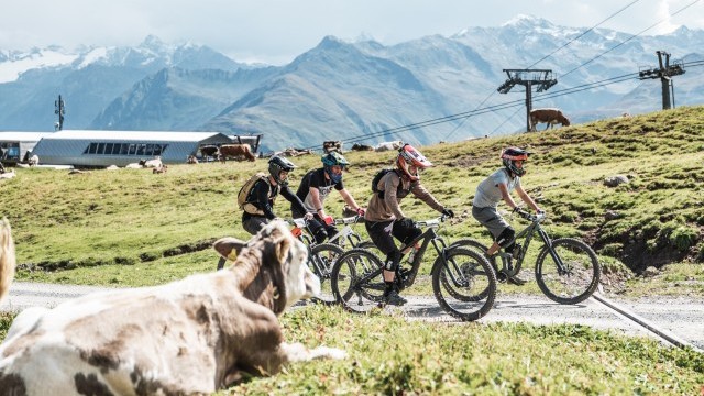 Register for MONDRAKER ENDURO TEAM 2022 in Davos from 27 December 2021