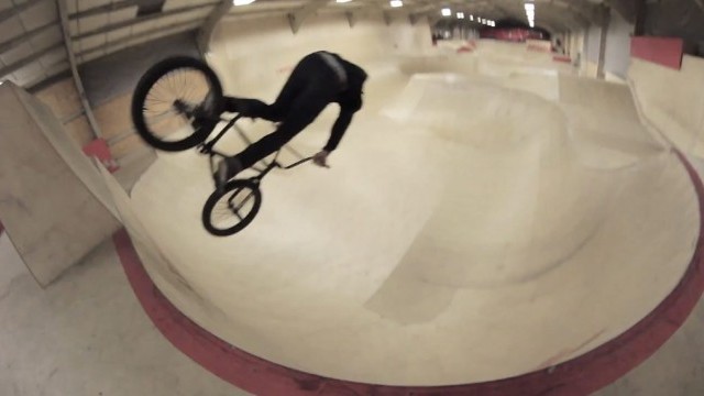 CORBY - INSANE FREESTYLE BMXING