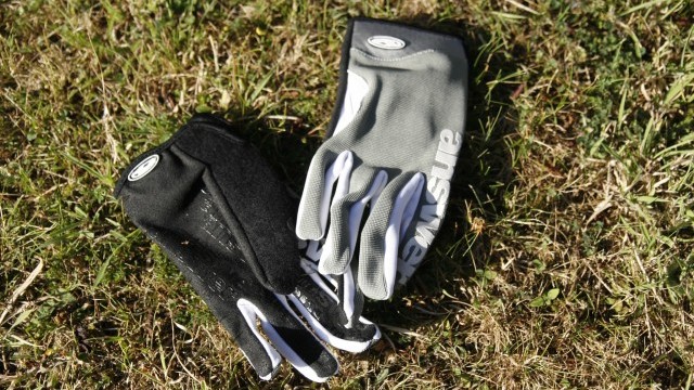 Mountain Bike Reviews - Answer Products Fall Line XC Gloves  2010