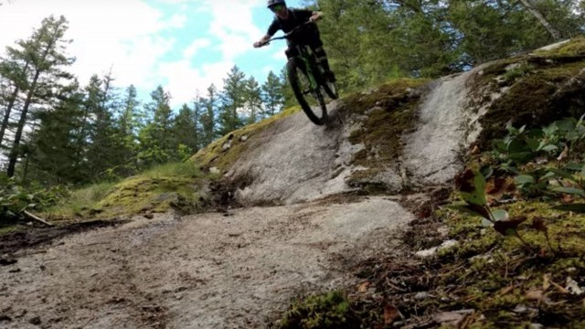 YOU NEED to try this with your BRAKES! Pro Mountain Bike Tips