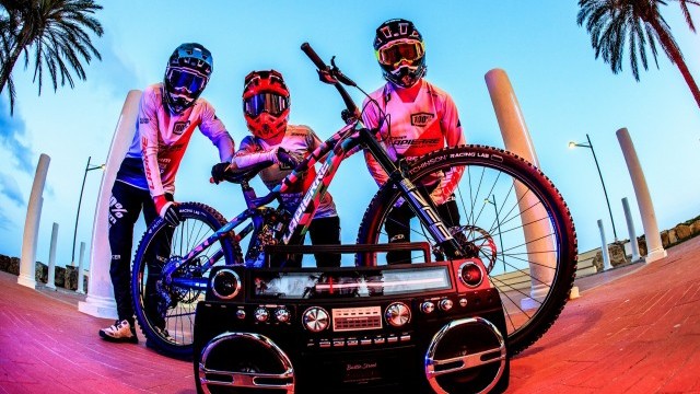 Let's start the season! | Lapierre Zipp Collective Team Launch
