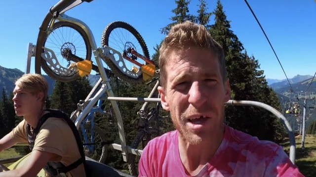 RIDING CRAZY DOWNHILL MTB TRAILS - CHATEL BIKE PARK