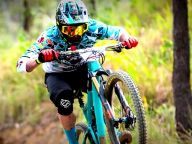 SRAM SEQ Gravity Enduro Rd 3 | Mt Joyce [2015]