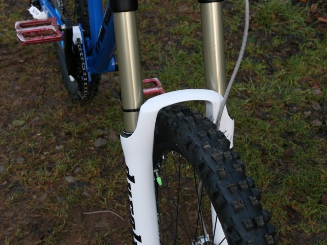 SR Suntour Durolux TAD 180mm  2011