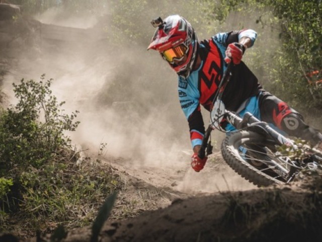 SixSixOne Parts Ways With Specialized Gravity & Team Lapierre Gravity Enduro
