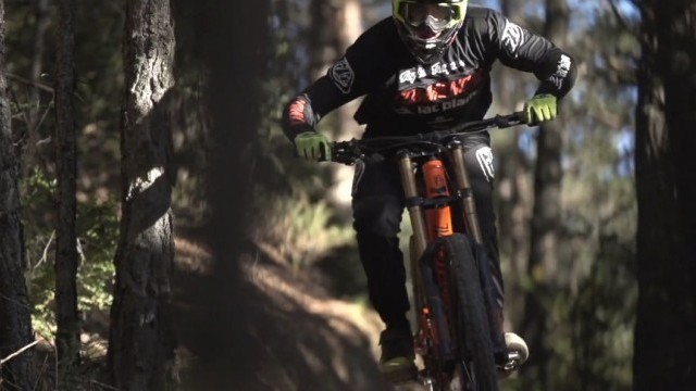 #MondayMotivation: Team Commencal Lac Blanc In Andorra