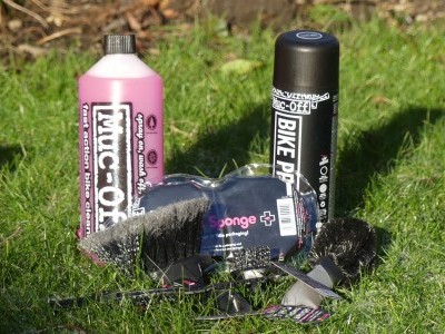 Muc Off 8-in-1 Bicycle Cleaning Kit 2018 Mountain Bike Review