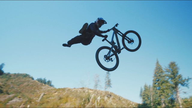 Video: 'Electric Beaver' feat Carson Storch