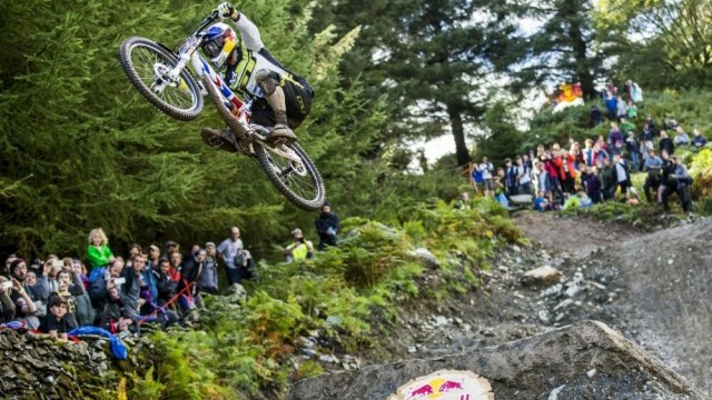 Dirt TV: Red Bull Hardline 2015