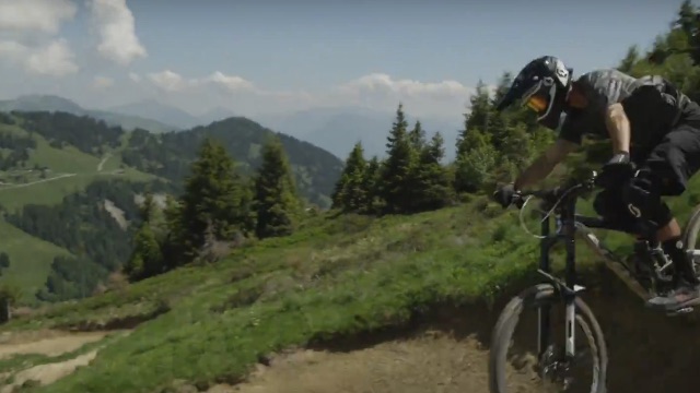Run Top to Bottom on Crosets Track // Bikepark Champery - Morgins
