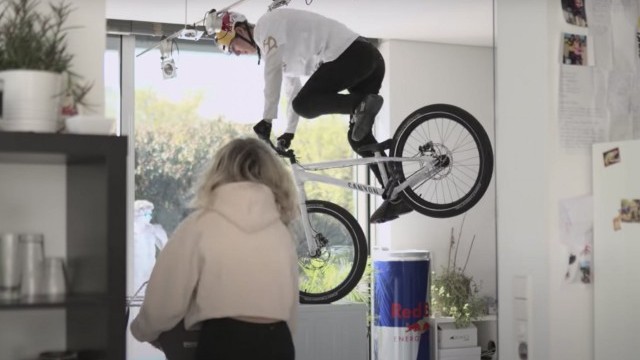 How many tries did it take? - Behind the Scenes of "Homeoffice"