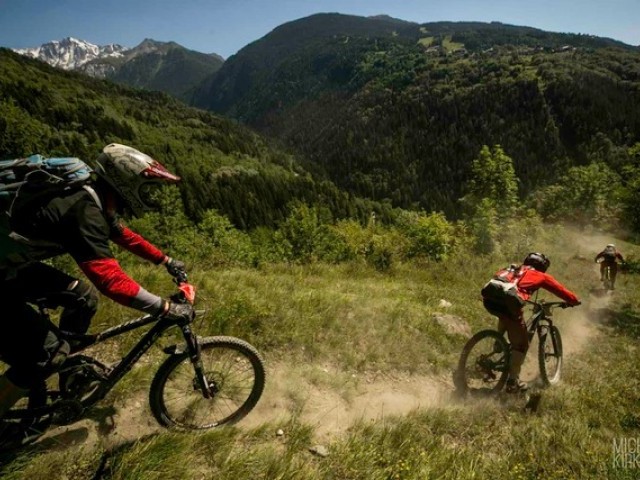 Enduro 2 powered by Stages Cycling-HD