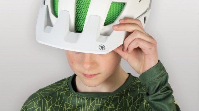 Endura MT500JR Youth Helmet