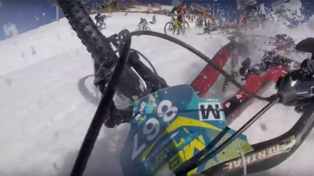 #Wipeoutwednesdays: Megavalanche 2016 Epic Fail & Crash Compilation