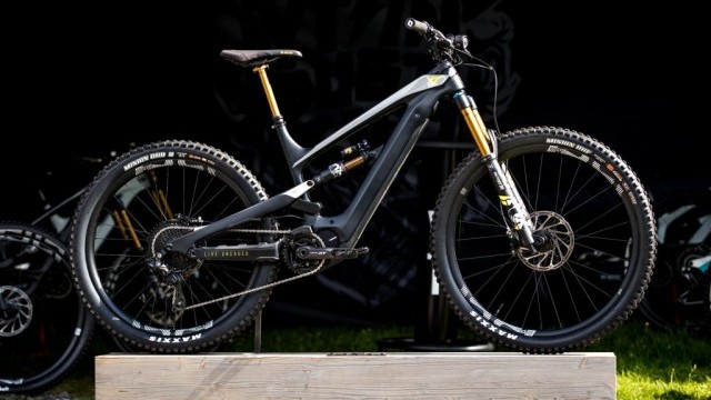 YT Decoy: First Ride