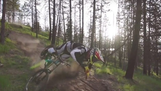 #WipeoutWednesdays: Crash And Fails MTB Jump