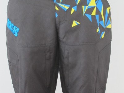 iXS Sports Division Curva DH Shorts  2013 Mountain Bike Review