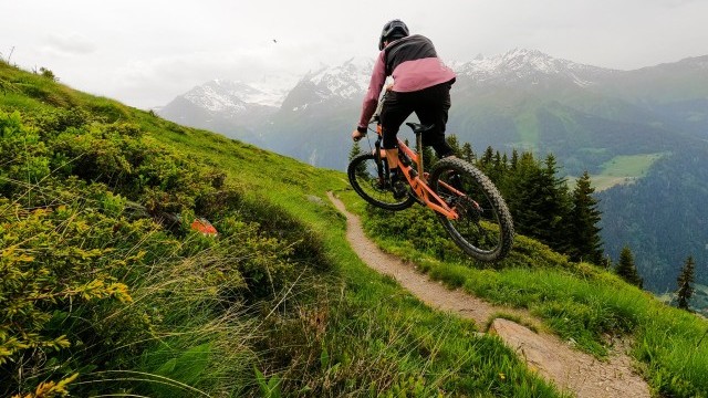 Video: Riding the best MTB trails in Verbier with Ludo May