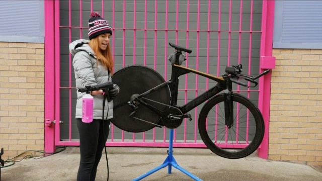 Lauren Steadman Visits Muc-Off HQ