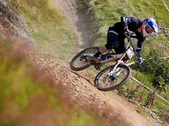 Gee And Rachel Atherton Win British National Championships
