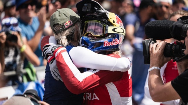 Vali Höll Wins 3rd Successive DH World Title With Victory In Andorra