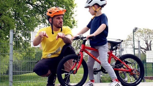 LEM Helmets & Grant ‘Chopper’ Fielder’s Superschools Join Forces To Help Kids Learn About Cycling Safety