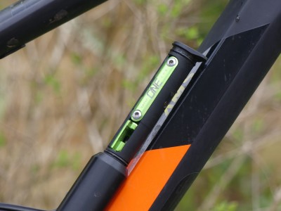 OneUp Components EDC Pump and Tool 2019 Mountain Bike Review