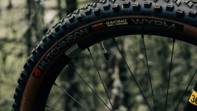 Hutchinson Launches The Wyrm Downcountry & Trail Tyre