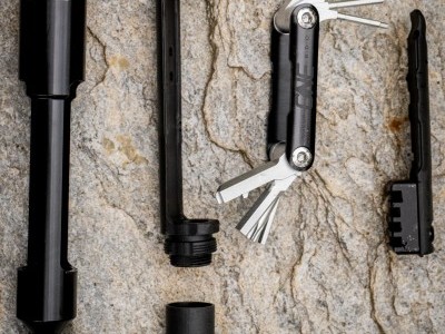 OneUp Components EDC Tool & Threadless carry system 2021 Mountain Bike Review