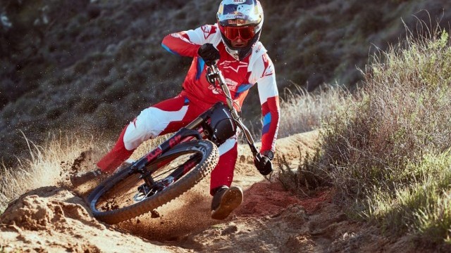 Kenda Teams Up With Aaron Gwin And Intense Factory Racing