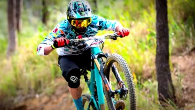 SRAM SEQ Gravity Enduro Rd 3 | Mt Joyce [2015]