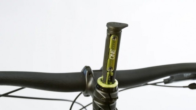 OneUp Components EDC (Everyday Carry) - All The Trailside Tools You Need