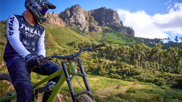 Behind the scenes with Adolf Silva at DarkFest