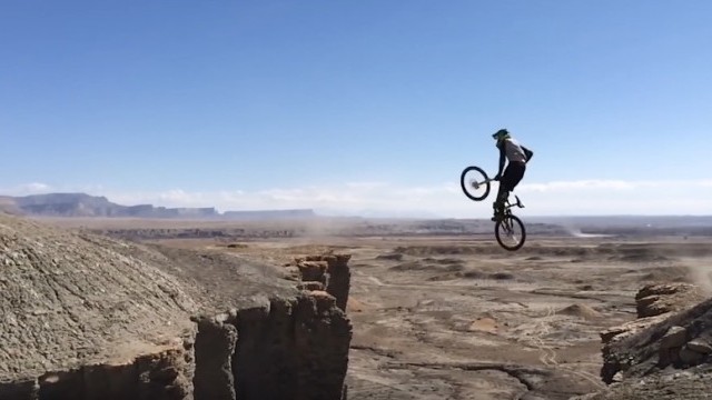 #WipeoutWednesdays: MTB Fails Compilation #3