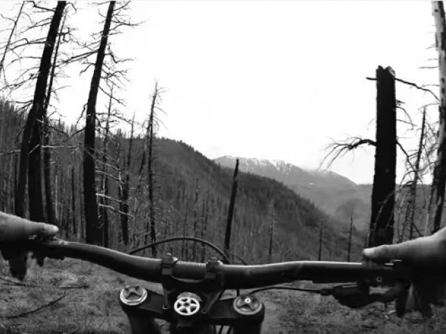 Matt Hunter Freeriding in BC | Action Cam | Sony