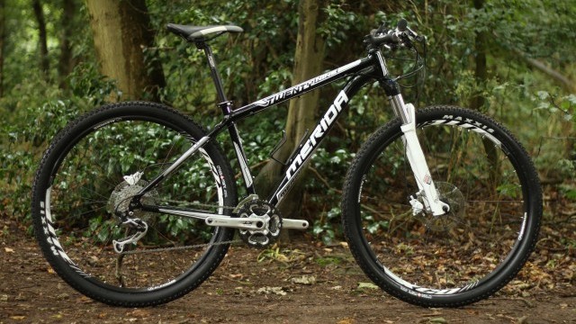 Mountain Bike Reviews - Merida Bikes Twenty-Nine Lite XT Edition-D 2011