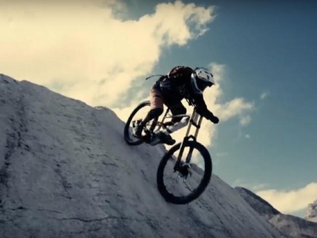 Climb With Ease! The New Rotwild E-Downhill Bike R.G+ FS