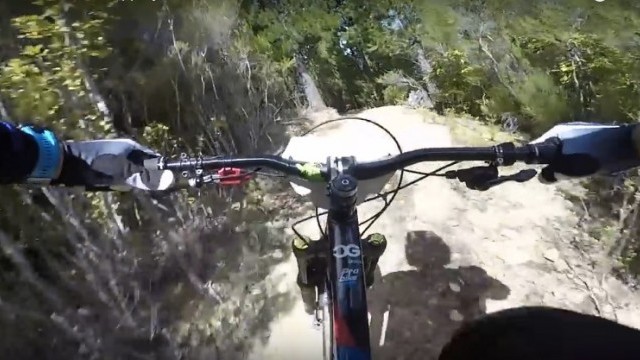 Cedirc Gracia: NZ Enduro 2017: Day 1 - Slippery As, Bro