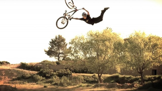 Andreu Lacondeguy - We Are Family Episode 1