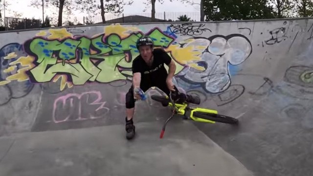 THE MTB LITTER PICK TRICK CHALLENGE  - BIN IT!