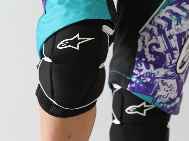 Alpinestars Morzine Knee Guard  2013