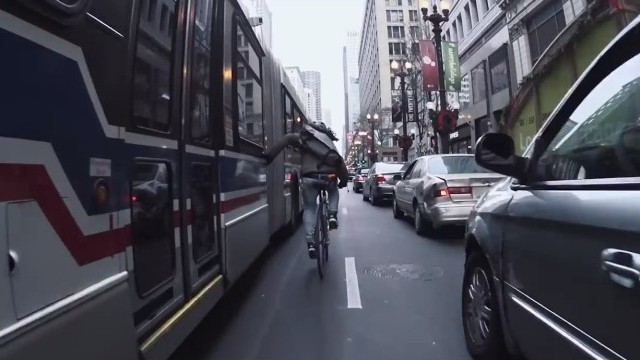 Nico VS Taxi - Bike Messenger Races Taxi Across Chicago