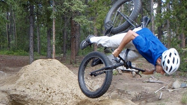 #WipeoutWednesdays: Crazy Mountain Bike Crashes - Caught On Tape 2017