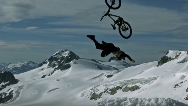 #WipeoutWednesdays: MTB crash compilation ( HD )